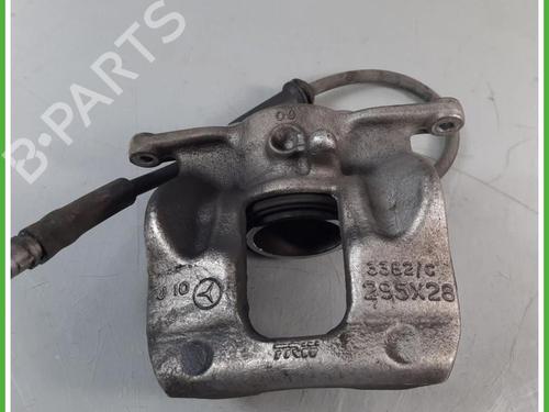 Used Left front brake caliper Left front brake caliper MERCEDES-BENZ GLA-CLASS (X156) GLA 200 CDI / d (156.908) (136 hp) 40132932 40132932