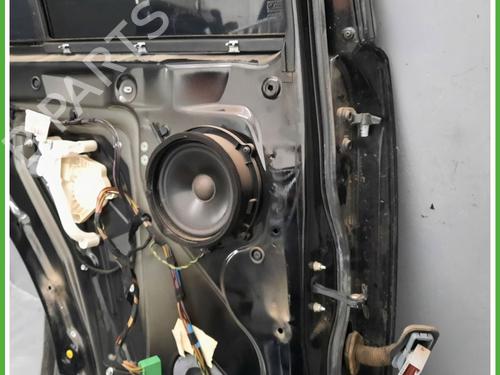 Left rear door LAND ROVER DISCOVERY III (L319) 2.7 TD 4x4 | BP25333102C4