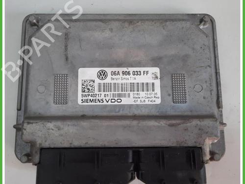 Used Engine control unit (ECU) Engine control unit (ECU) PEUGEOT 107 (PM_, PN_) 1.0 (68 hp) 40131779 40131779