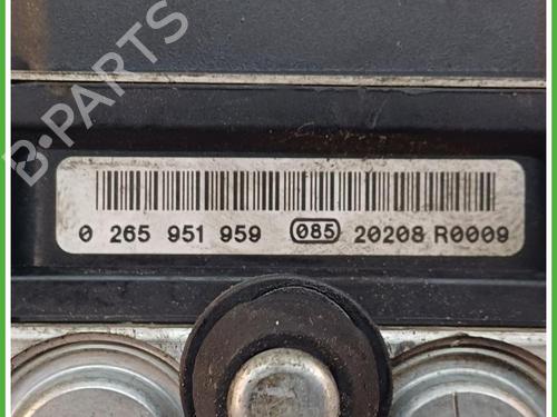 ABS pump FIAT PUNTO (199_) 1.4 Bifuel | BP40138740M43 - Image 3