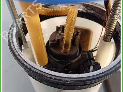 Fuel pump VW POLO V (6R1, 6C1) 1.0 TSI | BP18602679M76 