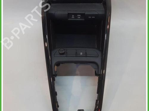 middle-console-kia-rio-iv-yb-sc-fb-2017-40133466 main image