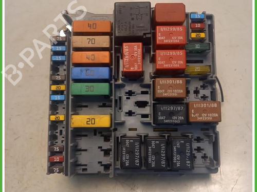 Used Fuse box Fuse box FIAT PANDA (169_) 1.2 LPG (169.AXB1A) (60 hp) 40076124 40076124