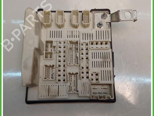 Used Fuse box RENAULT MEGANE II Estate (KM0/1_) 1.6 16V (112 hp) 22889822