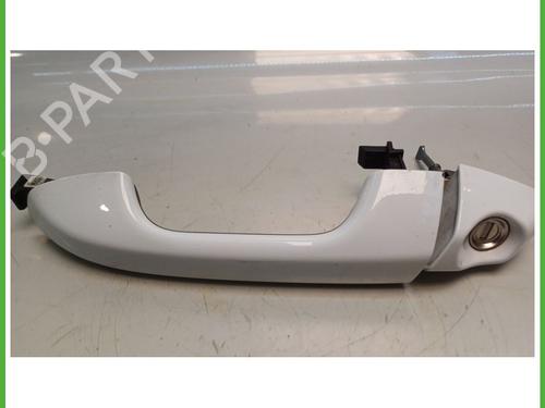 Used Front left exterior door handle KIA SPORTAGE IV (QL, QLE) 1.6 CRDi (136 hp) 22889723