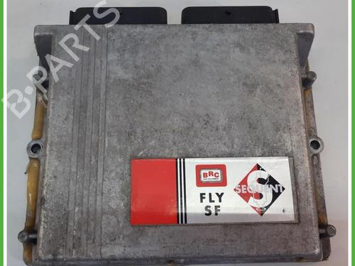 Used Engine control unit (ECU) Engine control unit (ECU) VW POLO III (6N1) 50 1.0 (50 hp) 40131764 40131764