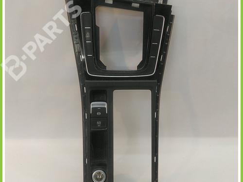 Used Armrest / Center console VW GOLF VII (5G1, BQ1, BE1, BE2) 1.6 TDI (110 hp) 11368325