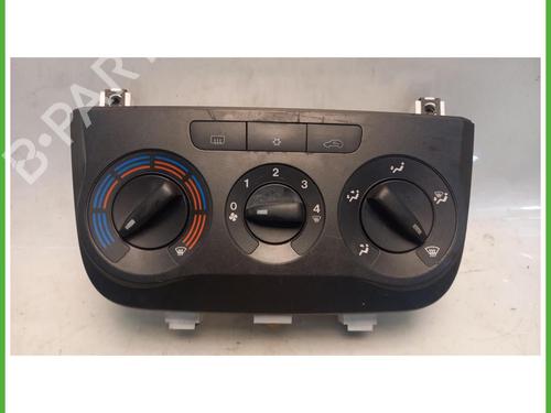 Used Climate control Climate control FIAT GRANDE PUNTO (199_) 1.2 (65 hp) 40076272 40076272