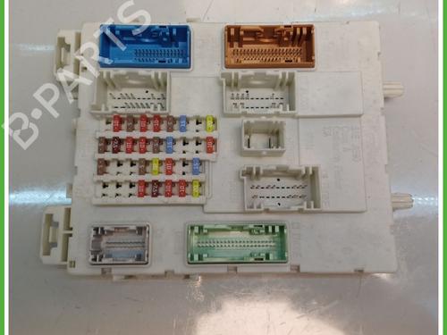 Used Fuse box VOLVO V40 Cross Country (526) D2 (114 hp) 27409981