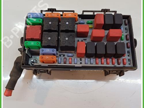 Sikringsdose FIAT GRANDE PUNTO (199_) 1.3 D Multijet (199.AXD11, 199.AXD1A, 199.AXD1B,... (90 hp) 16957451