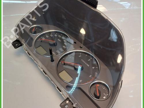 Instrument cluster VOLVO V40 Estate (645) 1.9 DI | BP26671724C47 