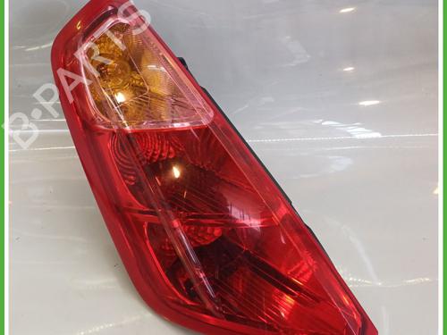 Used Left taillight FIAT GRANDE PUNTO (199_) 1.4 (199AXB11, 199AXB1A, 199BXB1A, 199AXL1A) (77 hp) 19922563