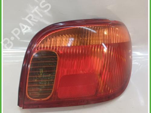 Used Right taillight TOYOTA YARIS (_P1_) 1.0 (SCP10_, SCP10R) (65 hp) 15849876