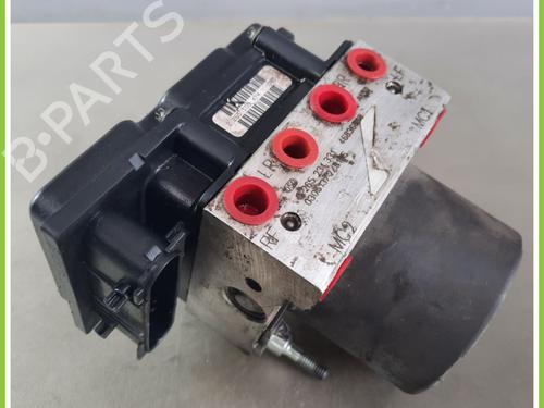 Used ABS pump FIAT PUNTO (188_) 1.3 JTD 16V (70 hp) 13235416