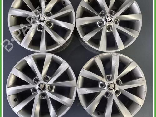 Used Wheel set Wheel set SKODA OCTAVIA III Combi (5E5, 5E6) 2.0 TDI (150 hp) 40148669 40148669