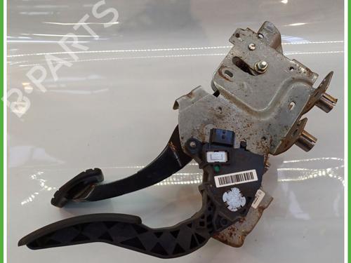 Pedal RENAULT MEGANE III Grandtour (KZ0/1) 1.5 dCi (KZ09, KZ0D, KZ1G, KZ29, KZ14, KZ1W, KZ10, KZ1F,... | BP17633329I4 