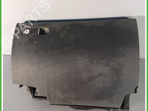 Used Glove box MERCEDES-BENZ C-CLASS (W204) C 220 CDI (204.008) (170 hp) 29563817