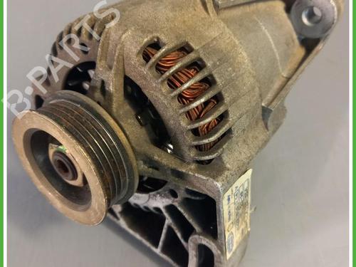 Used Alternator Alternator FIAT PUNTO (176_) 55 1.1 (54 hp) 40148618 40148618