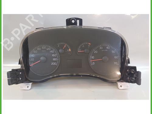 Cockpit FIAT PUNTO (188_) 1.3 JTD 16V (70 hp) 15844204