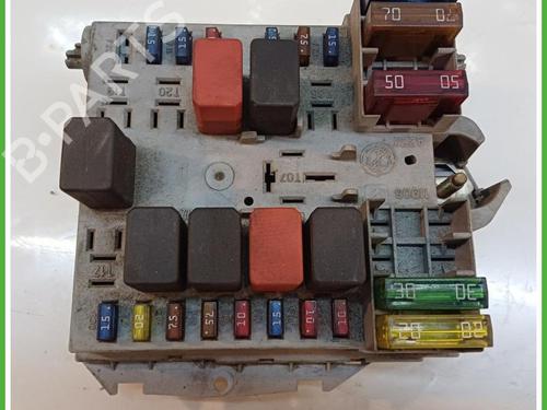 Used Fuse box Fuse box FIAT STILO (192_) 1.8 16V (192AXC1A, 192BXC1A) (133 hp) 40138297 40138297