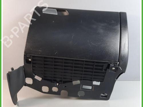 Used Glove box Glove box AUDI A4 B8 Avant (8K5) 2.0 TDI (143 hp) 40132564 40132564