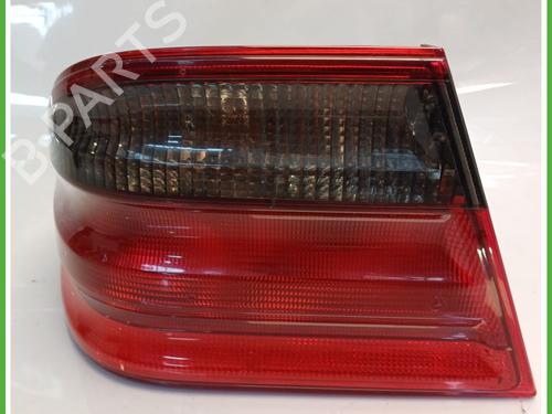 Achterlicht links MERCEDES-BENZ E-CLASS (W210) E 270 CDI (210.016) (170 hp) 26381340