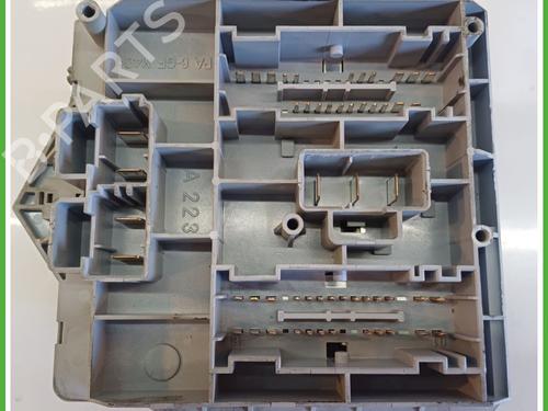 Fuse box FIAT PUNTO (188_) 1.2 16V 80 (188.233, .235, .253, .255, .333, .353, .639,... | BP19083987E1