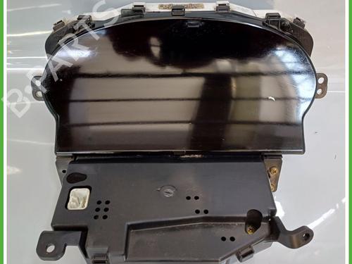 Used Instrument cluster TOYOTA YARIS (_P1_) 1.0 (SCP10_, SCP10R) (68 hp) 18648834