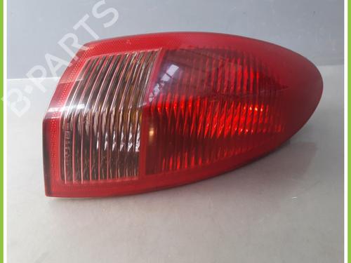 Used Right taillight ALFA ROMEO 147 (937_) 1.6 16V T.SPARK ECO (937.AXA1A, 937.BXA1A) (105 hp) 13629037