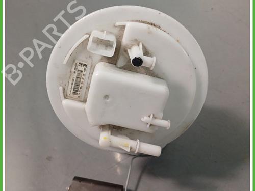 Used Fuel pump OPEL CORSA F (P2JO) 1.2 (68) (75 hp) 24450485