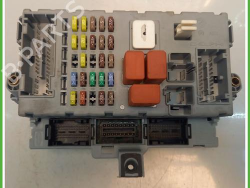 Used Fuse box LANCIA DELTA III (844_) 1.6 D Multijet (844.AXC11, 844.AXC1A) (120 hp) 30198160