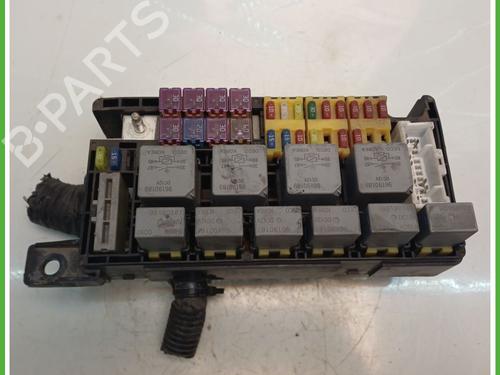 Used Fuse box CHEVROLET AVEO / KALOS Hatchback (T200) 1.2 (72 hp) 31013006