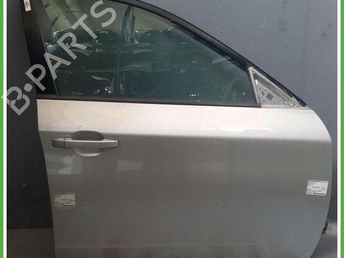 Used Right front door Right front door SUBARU IMPREZA Saloon (GD) 2.0 i R AWD (GD9) (160 hp) 40146938 40146938