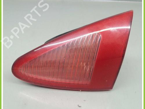 Used Right taillight ALFA ROMEO 147 (937_) 1.6 16V T.SPARK ECO (937.AXA1A, 937.BXA1A) (105 hp) 13628817