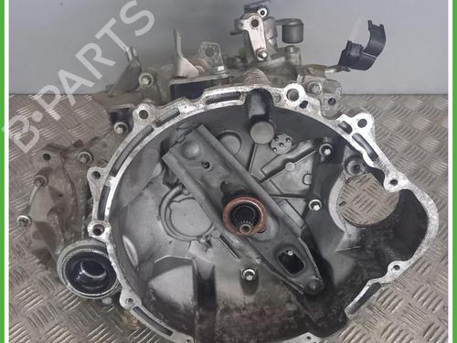 Used Gearbox Gearbox MERCEDES-BENZ GLA-CLASS (X156) GLA 200 CDI / d (156.908) (136 hp) 40133408 40133408