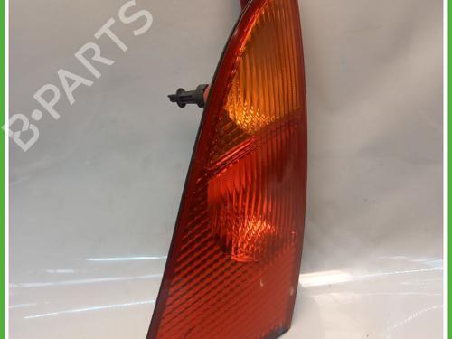 Lampa tylna prawa FORD FOCUS I (DAW, DBW) 1.8 TDCi | BP30832541C35