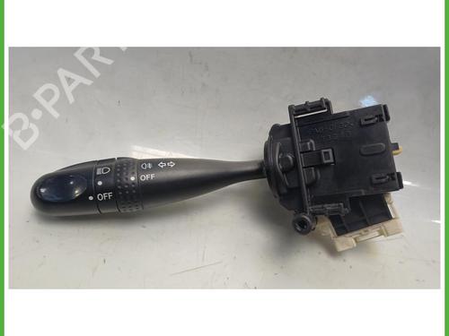Used Switch Switch TOYOTA YARIS (_P1_) 1.3 (NCP10, SCP12_) (86 hp) 40194709 40194709