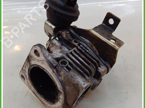 Used Throttle body Throttle body ALFA ROMEO 166 (936_) 2.4 JTD (936AXA00, 936A3B00) (150 hp) 40137208 40137208