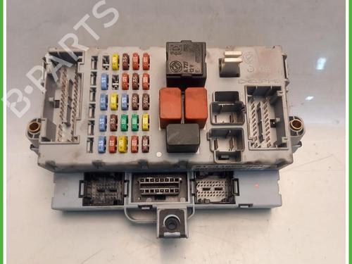Used Fuse box Fuse box FIAT PUNTO (188_) 1.2 60 (188.030, .050, .130, .150, .230, .250) (60 hp) 40073439 40073439