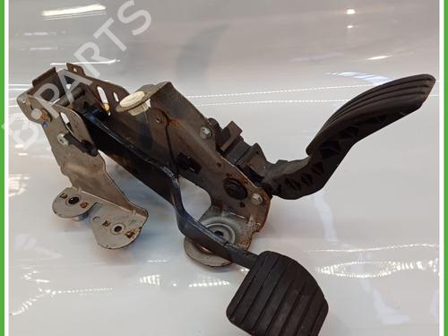 Pedal RENAULT MEGANE III Grandtour (KZ0/1) 1.5 dCi (KZ09, KZ0D, KZ1G, KZ29, KZ14, KZ1W, KZ10, KZ1F,... | BP17633329I4 