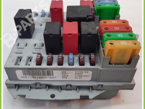 Fuse box LANCIA YPSILON (843_) 1.2 (843.AXA1A) | BP11370201E1 