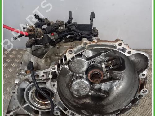 Used Gearbox KIA SPORTAGE II (JE_, KM_) 2.0 CRDi (140 hp) 15382090