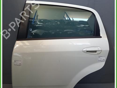 Used Left rear door FIAT GRANDE PUNTO (199_) 1.2 (65 hp) 30451411