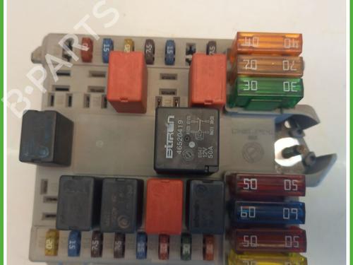 Used Fuse box FIAT PUNTO (188_) 1.2 60 (188.030, .050, .130, .150, .230, .250) (60 hp) 29563876
