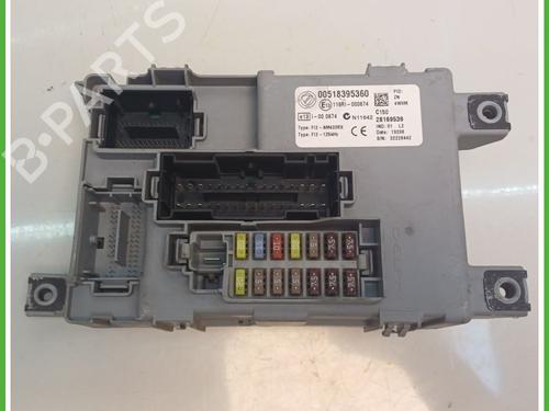 Used Fuse box FIAT 500 (312_) 1.2 (312AXA1A) (69 hp) 21586724