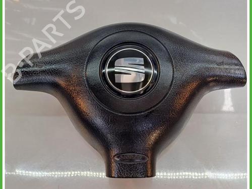 Used Driver airbag Driver airbag SEAT LEON (1M1) 1.9 TDI (110 hp) 40139858 40139858