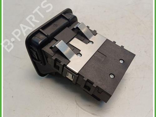 Switch MERCEDES-BENZ A-CLASS (W176) A 180 (176.042) | BP29914470I30