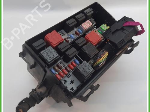Fuse box OPEL CORSA D (S07) 1.2 (L08, L68) | BP13637527E1 