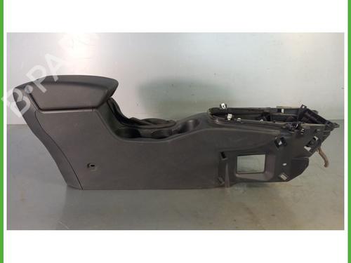 Used Armrest / Center console OPEL ASTRA J GTC 1.7 CDTI (08) (110 hp) 29355936