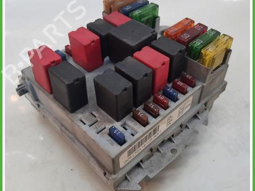 Used Fuse box Fuse box LANCIA YPSILON (843_) 1.3 JTD (843.AXD11, 843.AXD1A) (70 hp) 40135229 40135229